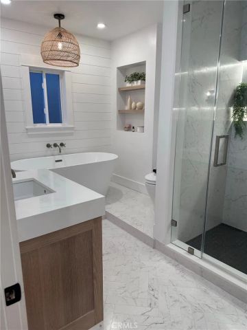 611 Avenue C, Redondo Beach, CA 90277