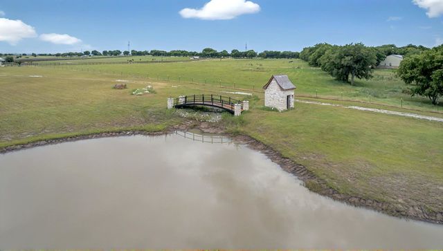 7608 N Branch Road, Krum, TX 76249