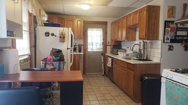 123 Atlantic St 123, Quincy, MA 02171