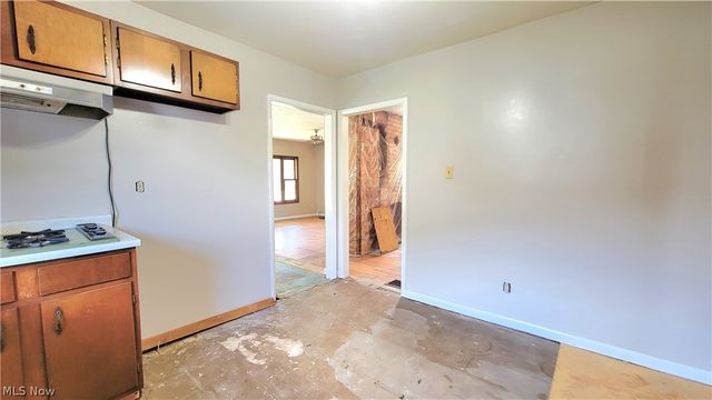 603 Poplar Avenue, Williamstown, WV 26187