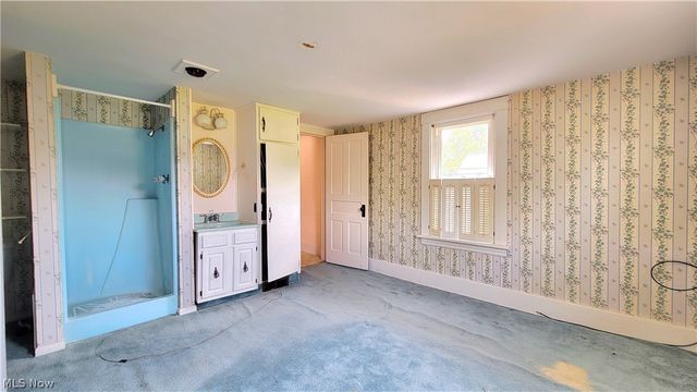 603 Poplar Avenue, Williamstown, WV 26187