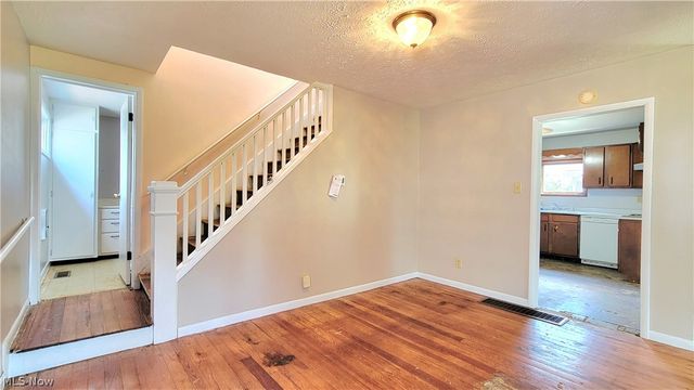 603 Poplar Avenue, Williamstown, WV 26187
