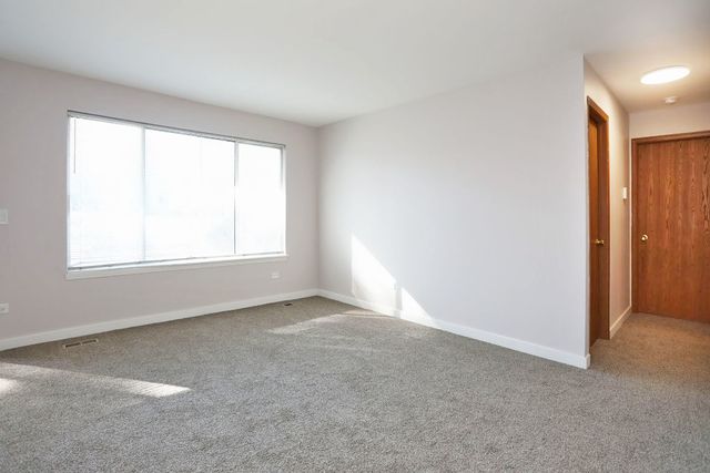 675 Greenfield Court D1, Bartlett, IL 60103