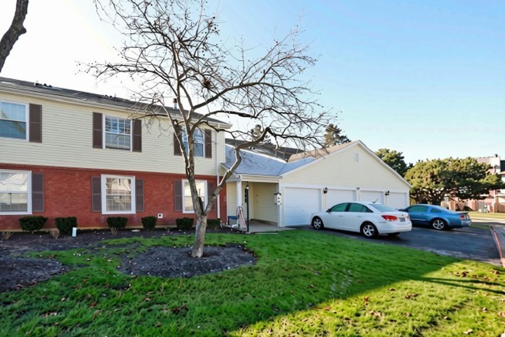 675 Greenfield Court D1, Bartlett, IL 60103