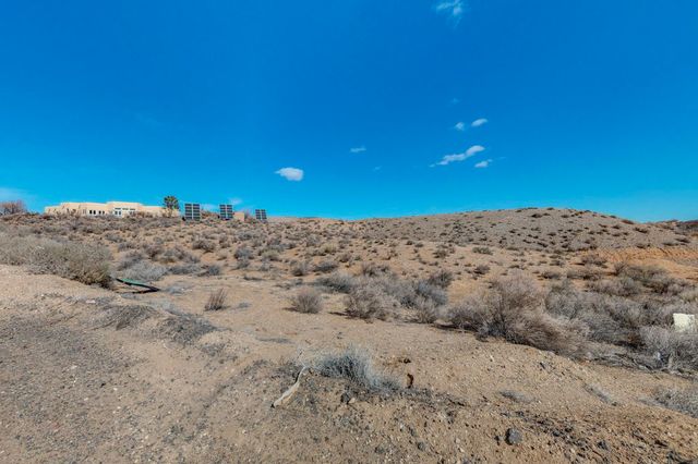 5581 Iris Road NE, Rio Rancho, NM 87144