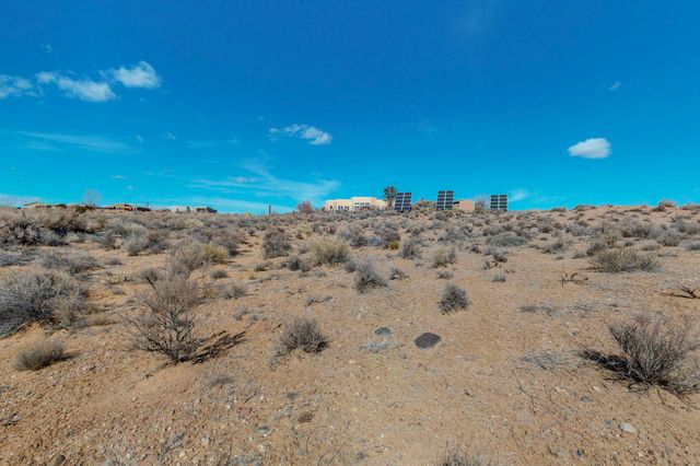 5581 Iris Road NE, Rio Rancho, NM 87144