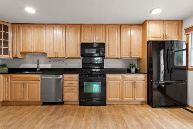 917 Hamlin Street, Evanston, IL 60201