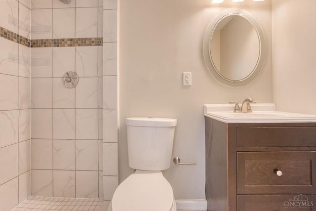 833 W Galbraith Road, Springfield Twp., OH 45231