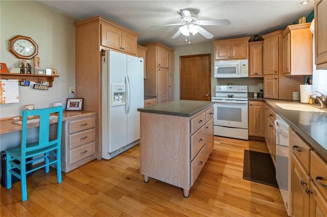 809 David Drive, Gallatin, MO 64640