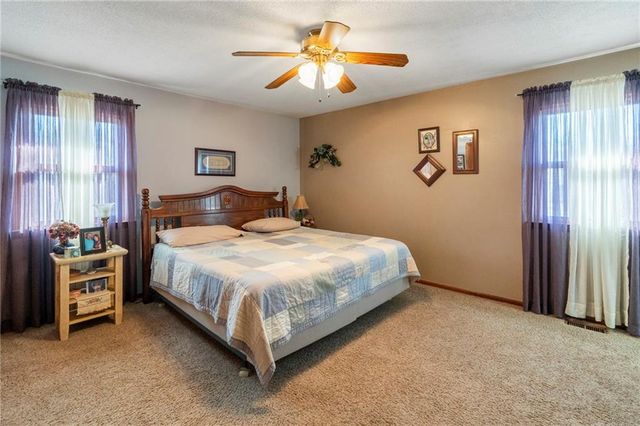 809 David Drive, Gallatin, MO 64640