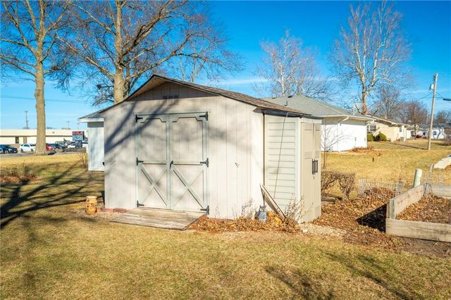 809 David Drive, Gallatin, MO 64640