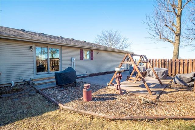 809 David Drive, Gallatin, MO 64640