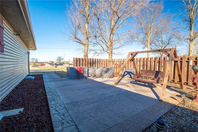 809 David Drive, Gallatin, MO 64640