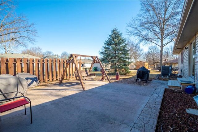 809 David Drive, Gallatin, MO 64640