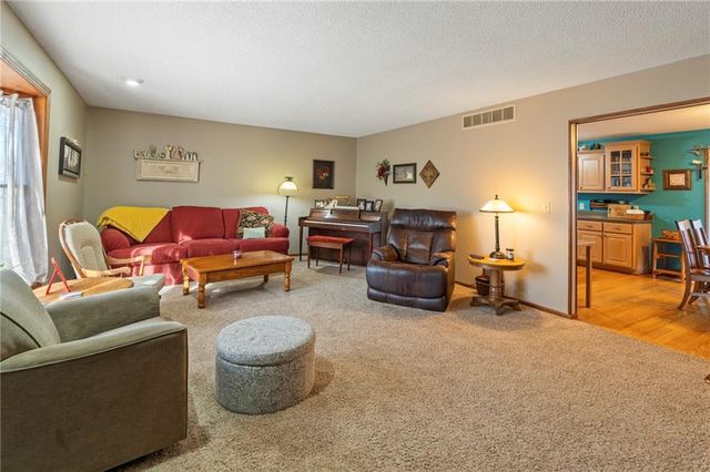 809 David Drive, Gallatin, MO 64640