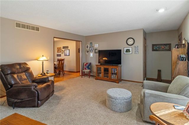 809 David Drive, Gallatin, MO 64640