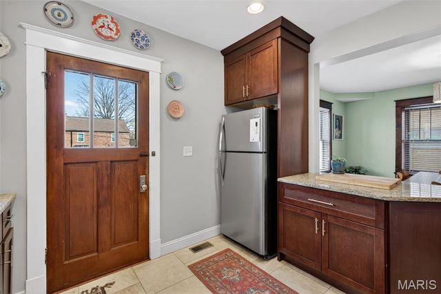 7443 Amherst Avenue, St Louis, MO 63130