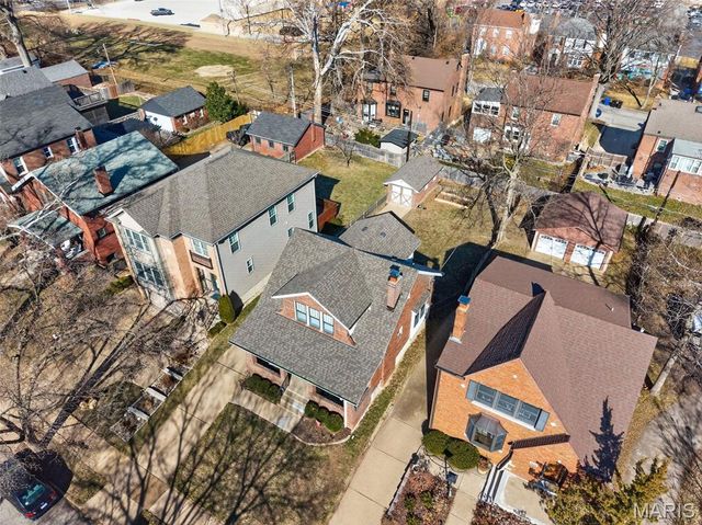 7443 Amherst Avenue, St Louis, MO 63130