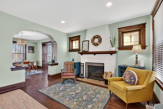 7443 Amherst Avenue, St Louis, MO 63130