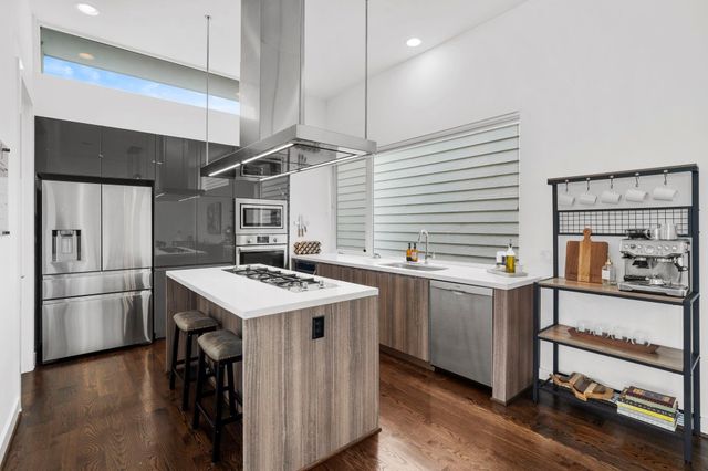 1159 W 18th Street, Houston, TX 77008