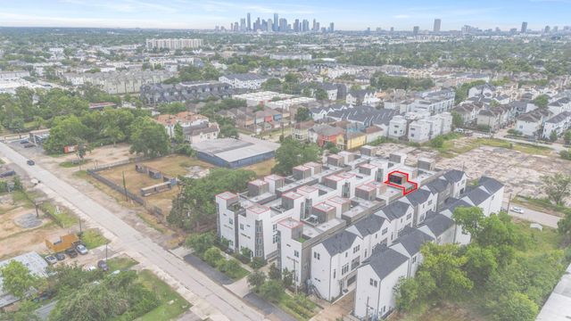 1159 W 18th Street, Houston, TX 77008