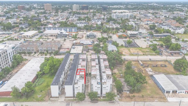 1159 W 18th Street, Houston, TX 77008