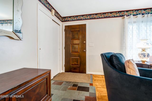 543 Hollywood Avenue, Toms River, NJ 08753