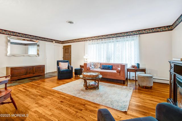 543 Hollywood Avenue, Toms River, NJ 08753