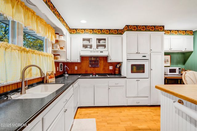 543 Hollywood Avenue, Toms River, NJ 08753