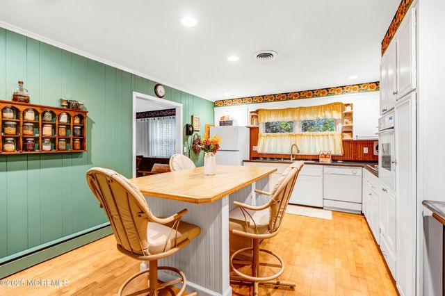 543 Hollywood Avenue, Toms River, NJ 08753