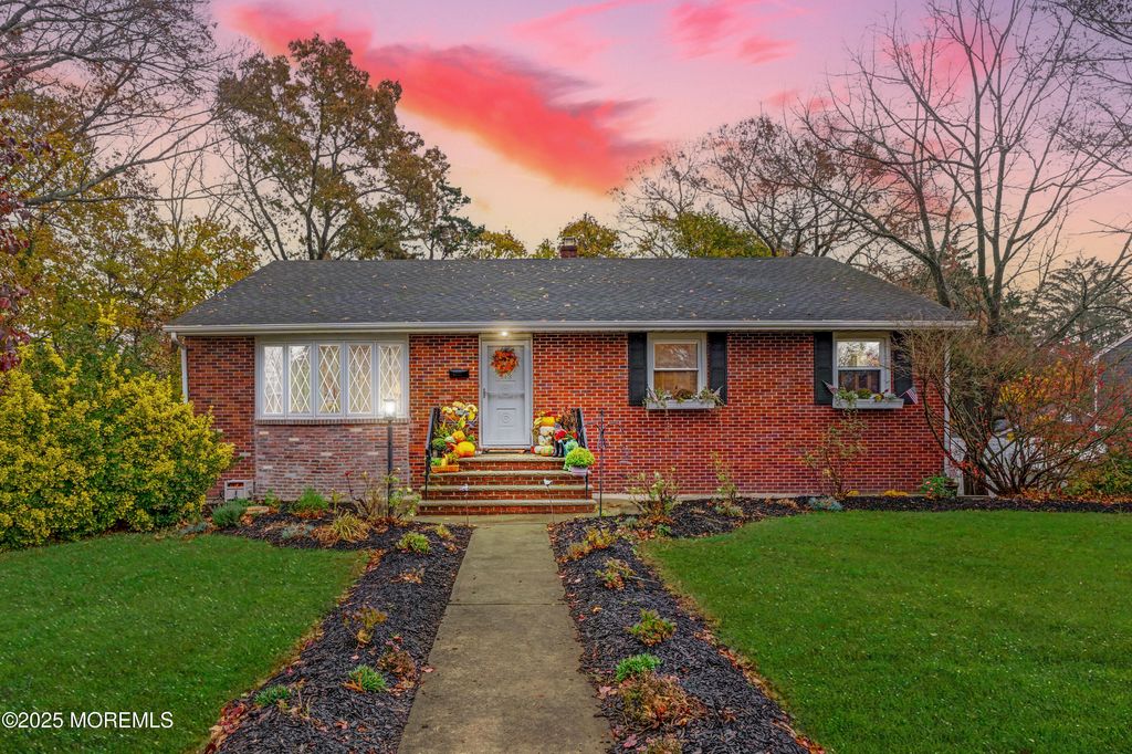 543 Hollywood Avenue, Toms River, NJ 08753