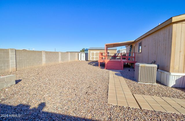 16340 S LUNAR Road, Arizona City, AZ 85123