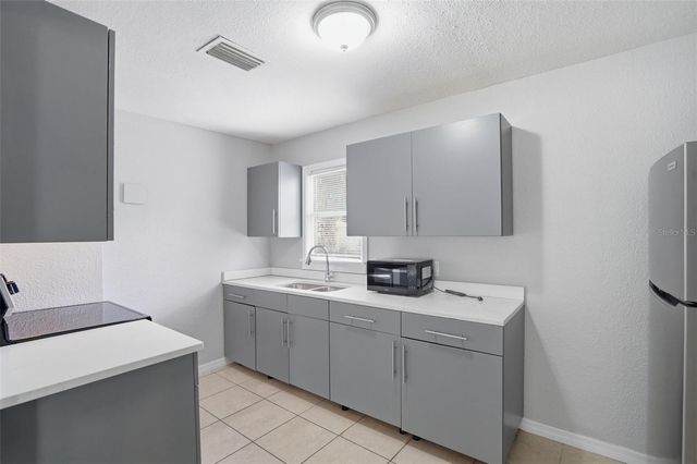 3003 N ADAMS STREET, Tampa, FL 33611