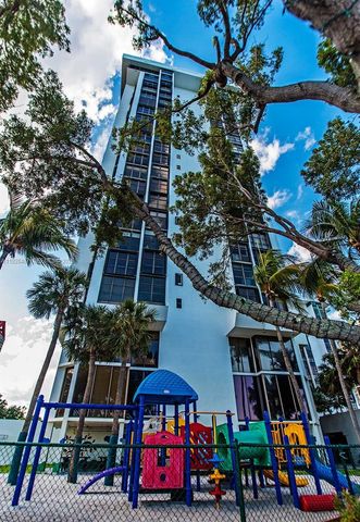 1901 Brickell Ave B905, Miami, FL 33129