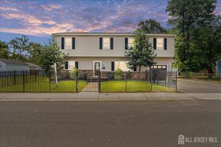 60 Maple Avenue, Keansburg, NJ 07734