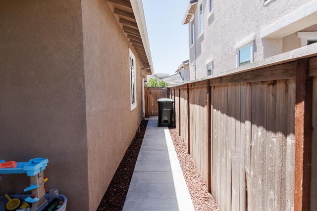 3837 Stanwick Ave, Sacramento, CA 95835