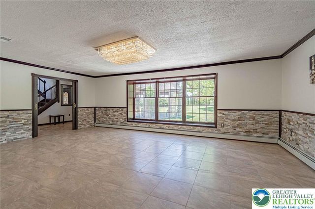 3609 Windy Road, Lowhill Twp, PA 18069