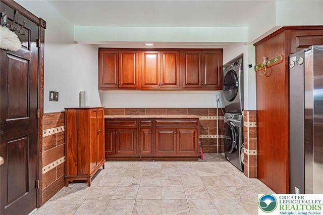 3609 Windy Road, Lowhill Twp, PA 18069