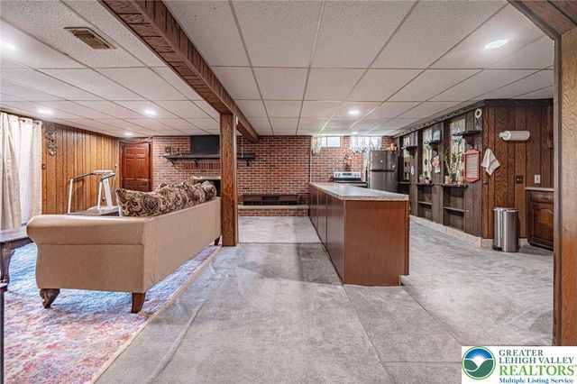 3609 Windy Road, Lowhill Twp, PA 18069