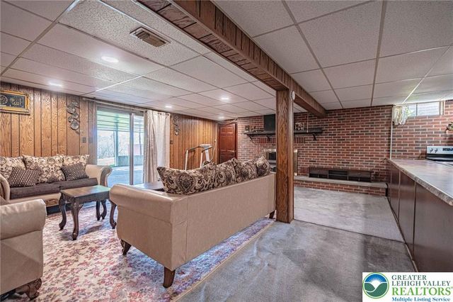 3609 Windy Road, Lowhill Twp, PA 18069