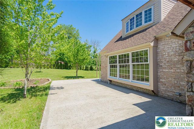 3609 Windy Road, Lowhill Twp, PA 18069
