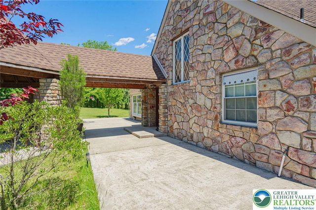 3609 Windy Road, Lowhill Twp, PA 18069