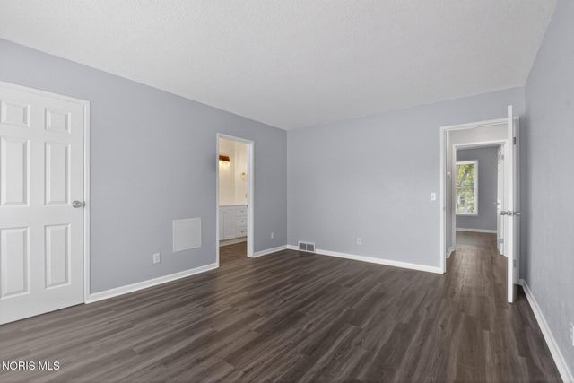 6715 Garden Road, Maumee, OH 43537