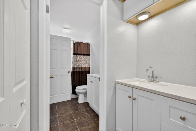 6715 Garden Road, Maumee, OH 43537