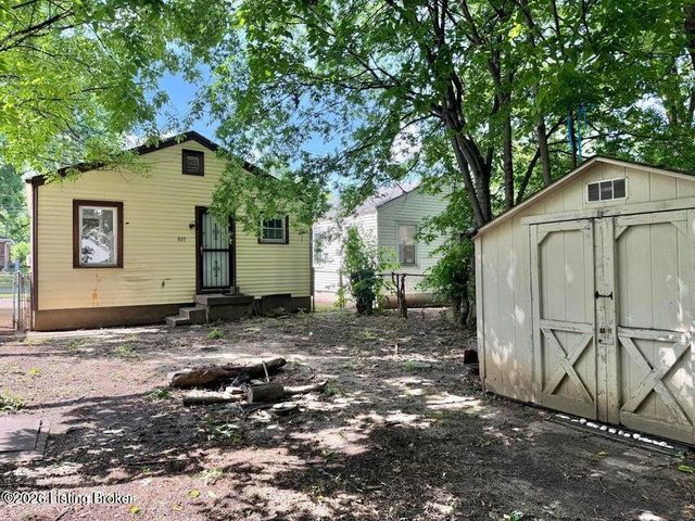 927 Beecher St, Louisville, KY 40215