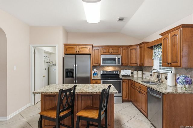 3540 PEACHTREE LN, Schertz, TX 78154