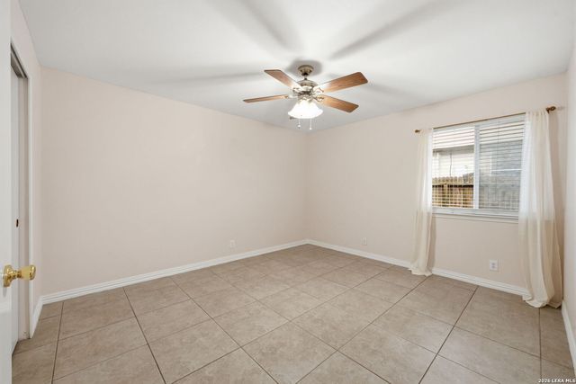 3540 PEACHTREE LN, Schertz, TX 78154