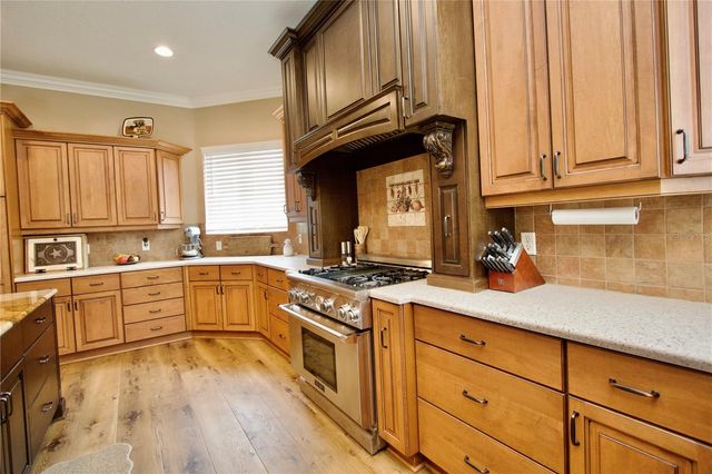 32112 JACK RUSSELL COURT, Dade City, FL 33525