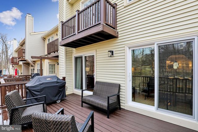 8019 GALLA KNOLL CIR, Springfield, VA 22153