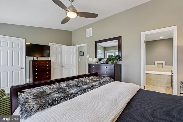 8019 GALLA KNOLL CIR, Springfield, VA 22153